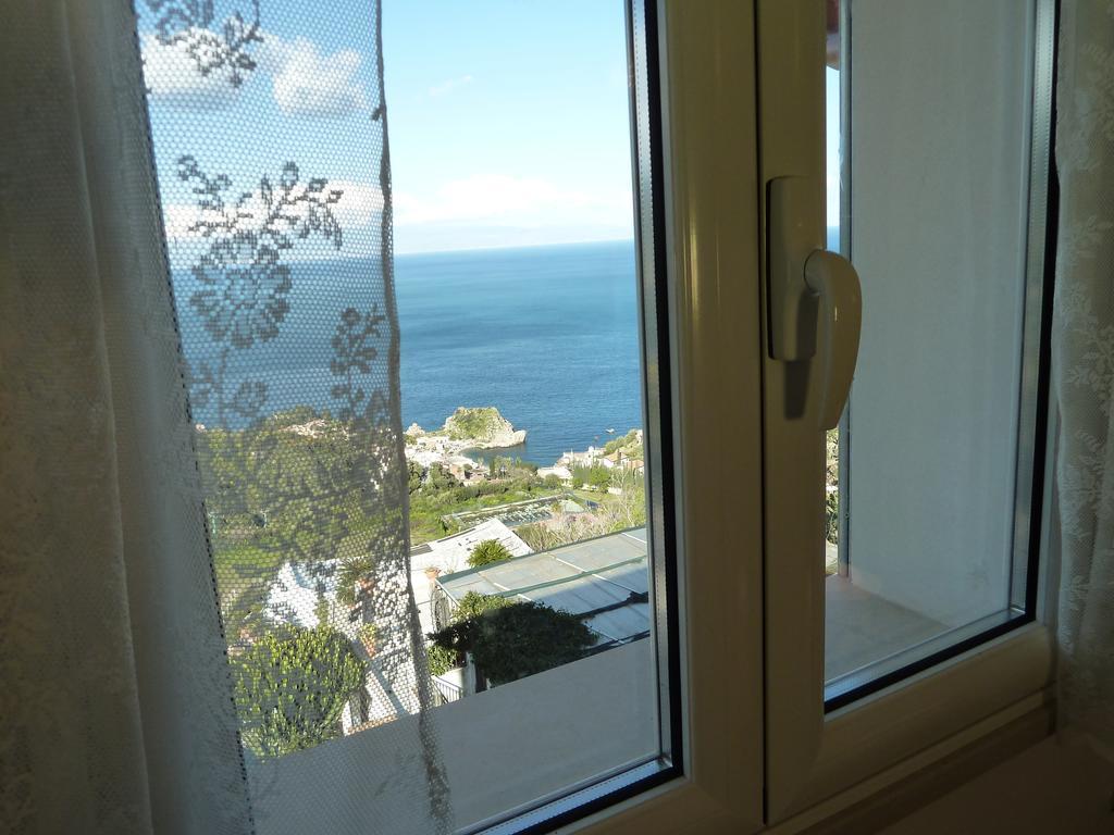 Blue Sky House Bed and Breakfast Ταορμίνα Δωμάτιο φωτογραφία